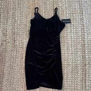 New r. vivimos black velvet mini dress strapless size medium